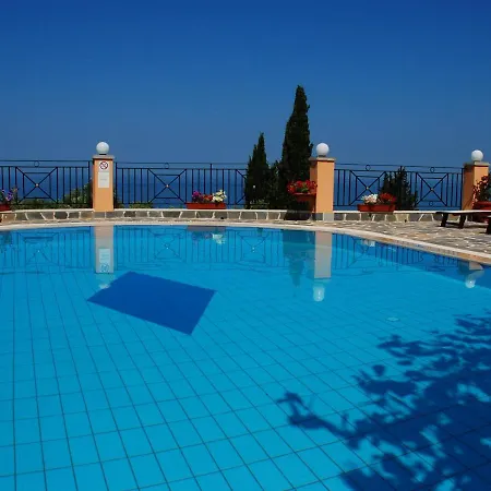Üdülőközpont Dina's Paradise