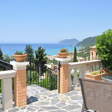 Dina's Paradise Complex