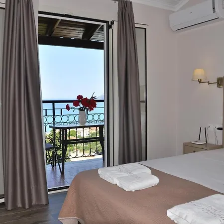 Dina's Paradise Complex 4*