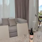 Dina's Paradise
