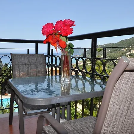 Dina's Paradise אתר נופש