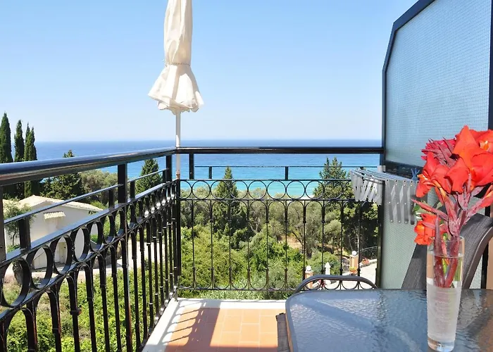 Dina's Paradise 2* Άγιος Γόρδιος