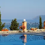 Dina's Paradise 度假村