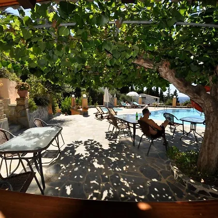 Resort Dina's Paradise Agios Gordios (Corfu)