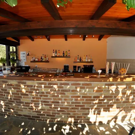Dina's Paradise Resort Agios Gordios (Corfu)