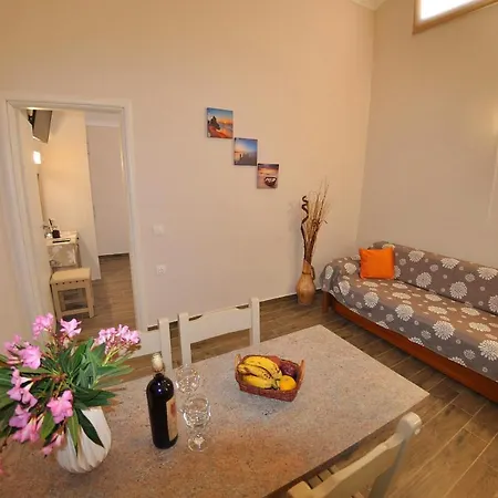 Rezort Dina's Paradise 2*