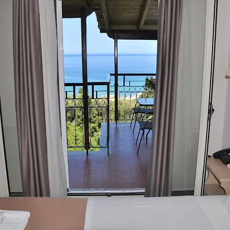 리조트 Dina's Paradise