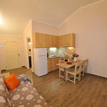 리조트 Dina's Paradise 아기오스고르디오스