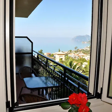 Resort Dina's Paradise Agios Gordios (Corfu)