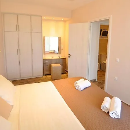 Dina's Paradise 리조트 아기오스고르디오스