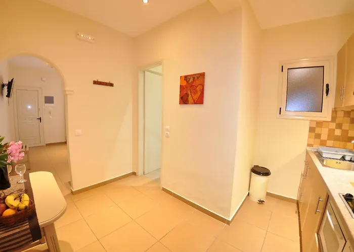 Dina's Paradise Semesteranläggning (resort)