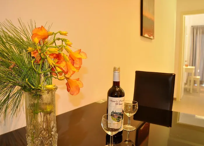 Dina's Paradise Semesteranläggning (resort) 2*