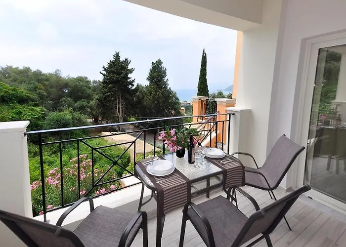 Semesteranläggning (resort) Dina's Paradise 2*